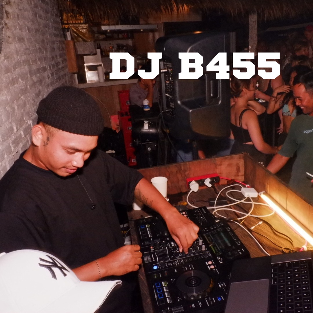DJ B455